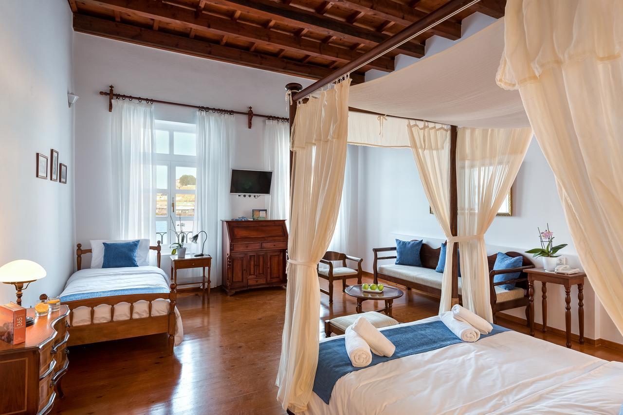 Hotel Amphora خانيا المظهر الخارجي الصورة